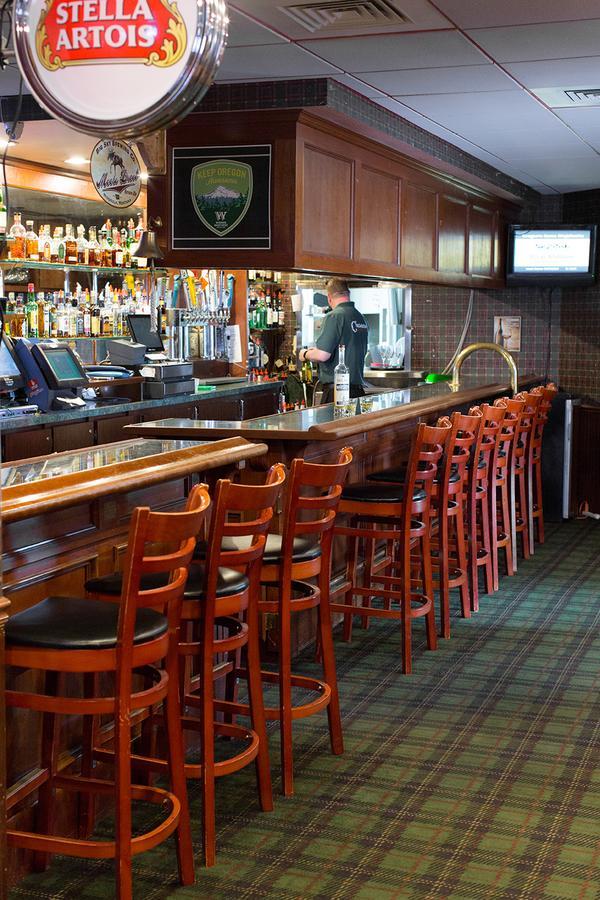 Rogue Regency Inn & Suites Medford Exteriér fotografie