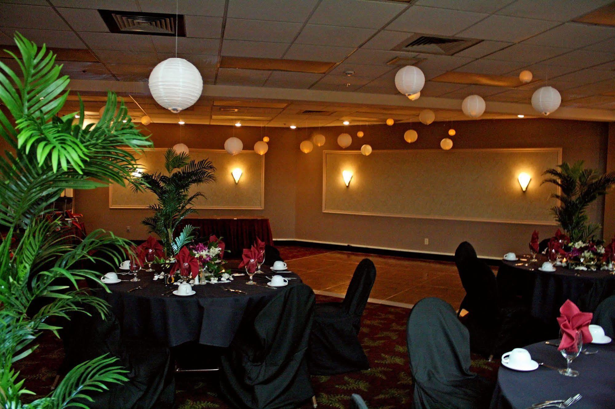 Rogue Regency Inn & Suites Medford Exteriér fotografie