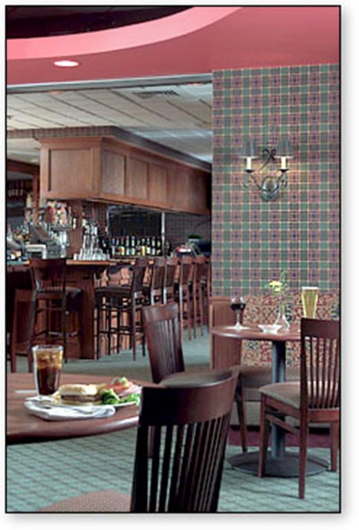 Rogue Regency Inn & Suites Medford Exteriér fotografie